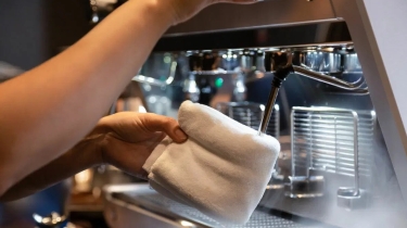 Vệ Sinh Và Bảo Dưỡng Máy Pha Cà Phê  Đúng Cách - Giải Pháp Giữ Hương Vị Chuẩn Và Tăng Tuổi Thọ Máy